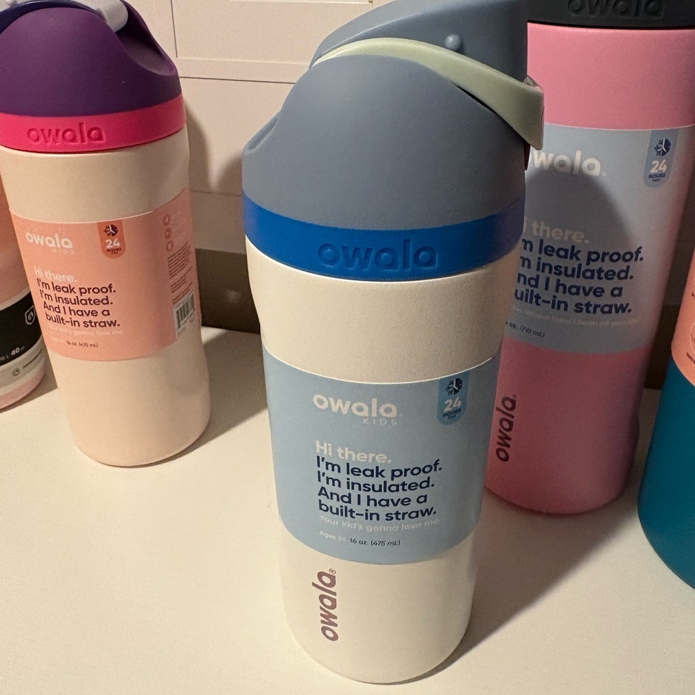 Owala Leak-Proof Water Bottle Collection - Pink, Purple, Blue - Picture 4 of 6